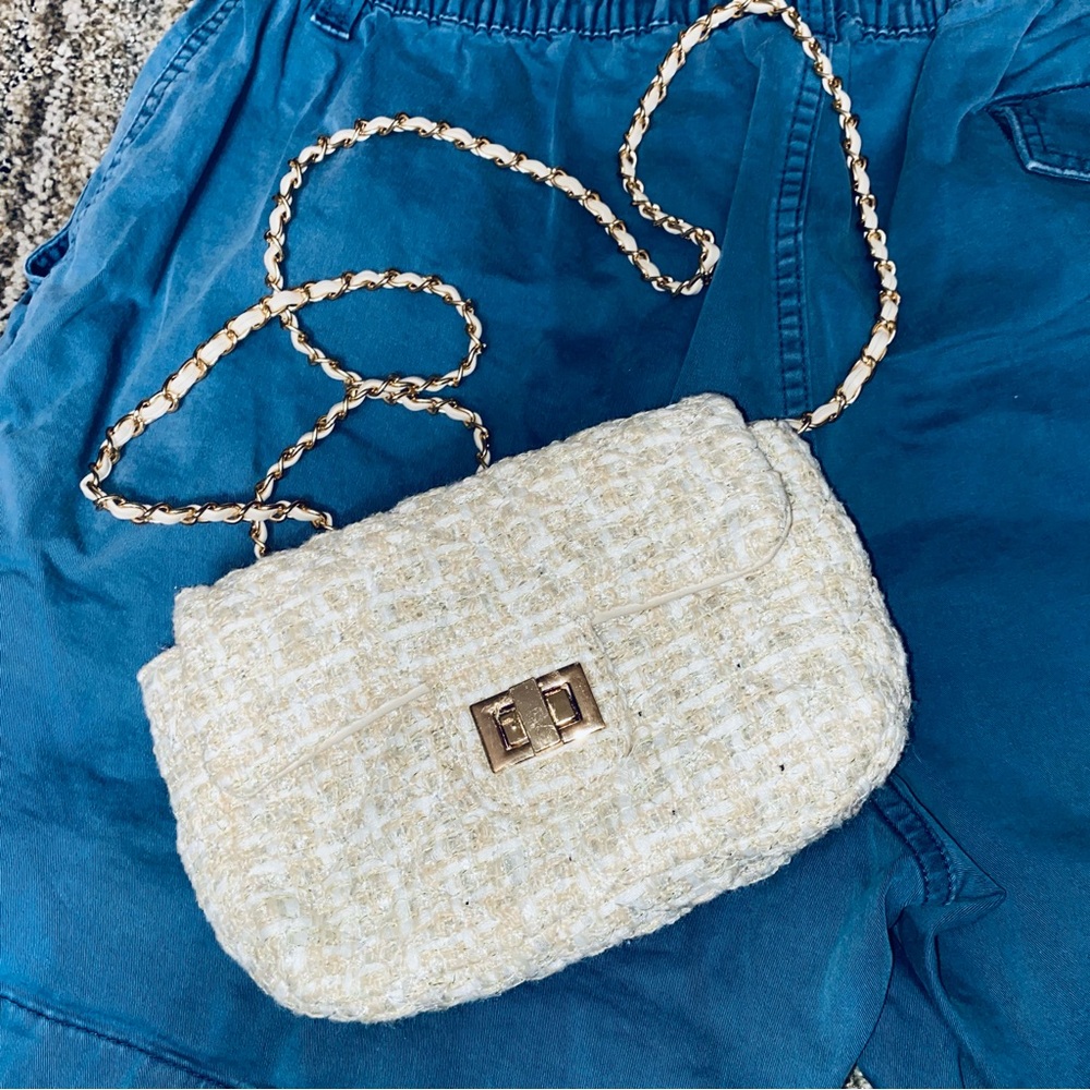 Lulu's Elegant Cream Tweed Crossbody Bag (9)